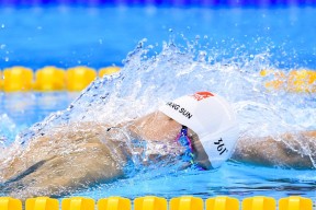 中国足球联赛营销渠道多元化拓展，足球营销策划方案范文